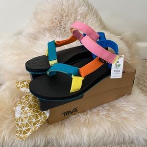 🌈 TEVA Original Sandal SZ 9